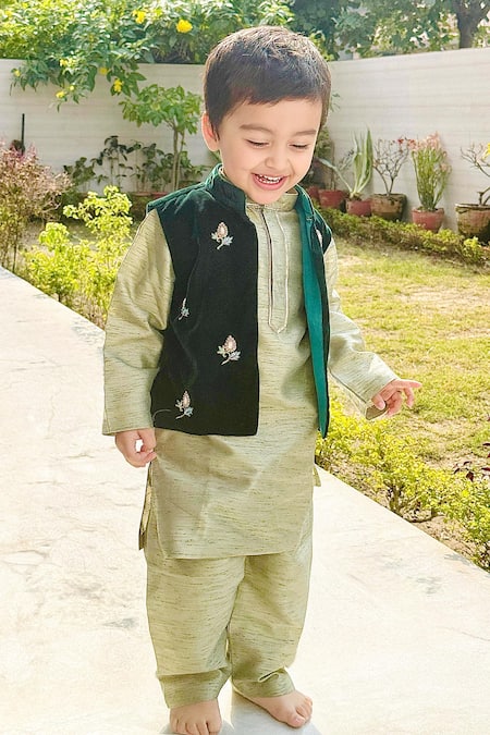 Buy Byb Premium Green Silk Embroidery, Gota Patti Bundi Kurta Set Online at Aza Fashions Buy_Byb Premium_Green Silk Embroidery, Gota Patti Bundi Kurta Set _Online_at_Aza_Fashions