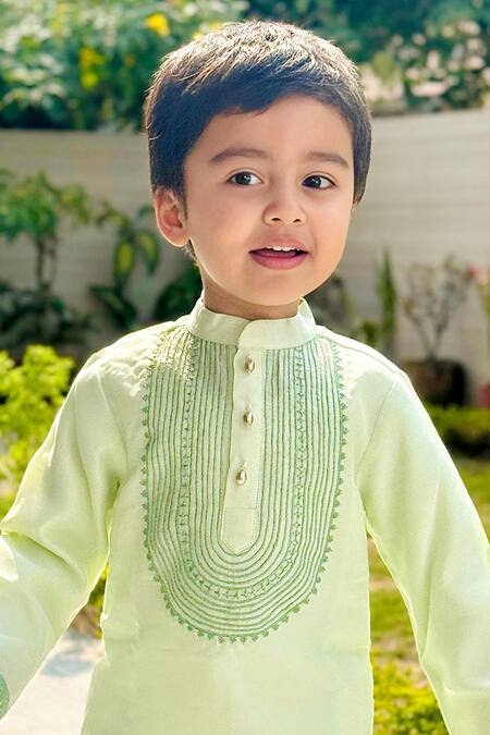 Byb Premium Green Chanderi Embroidery Thread Kurta Set at Aza Fashions Byb Premium_Green Chanderi Embroidery Thread Kurta Set_at_Aza_Fashions