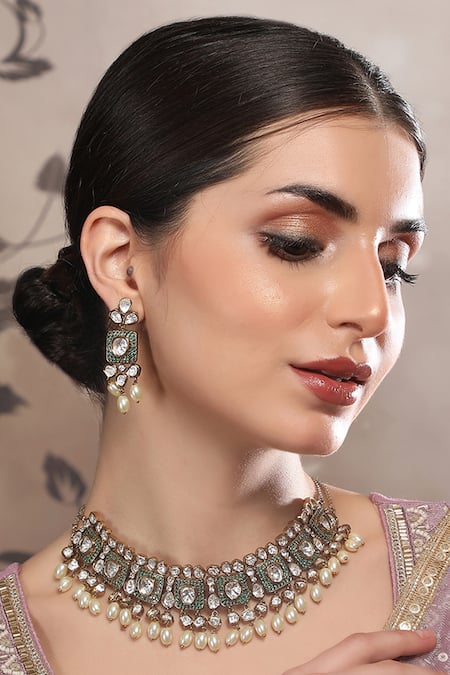 Buy_Auraa Trends_Green Pearls, Stones Emerald Polki Choker And Earring Set _Online_at_Aza_Fashions
