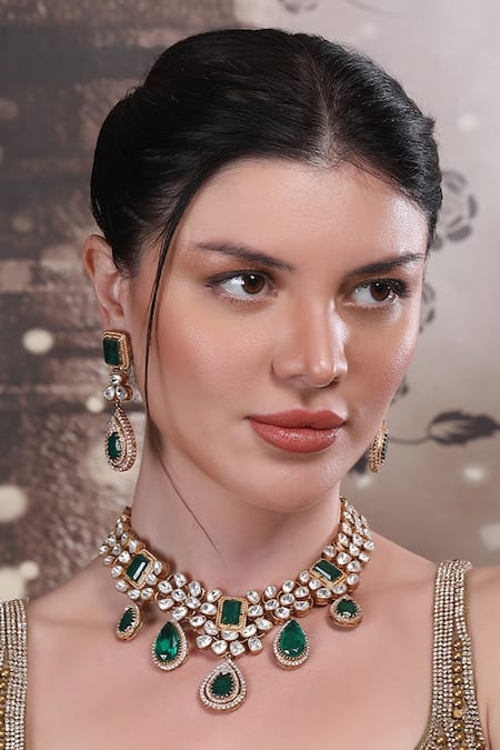 Auraa Trends_Green Crystals Kundan Necklace Set _at_Aza_Fashions