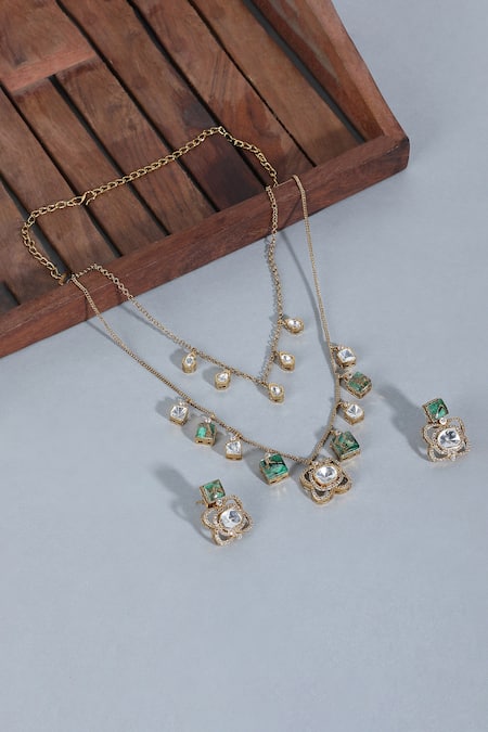 Auraa Trends Kundan Green Stone Necklace Set 
