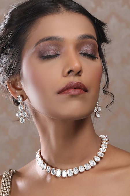 Buy_Auraa Trends_White Kundan Embellished Necklace And Earring Set 