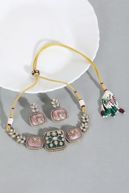 Auraa Trends Kundan Stone Embellished Necklace Set 