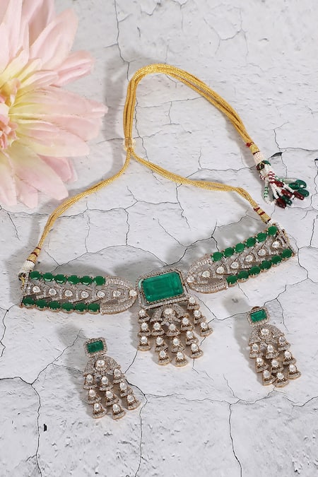Auraa Trends Kundan Green Bead Choker Necklace Set 
