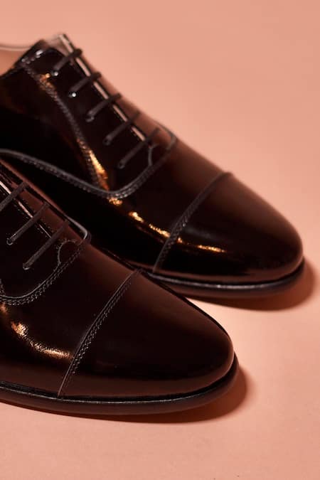 Dmodot_Black Capto Ferraro Glossy Leather Oxford Shoes _Online_at_Aza_Fashions