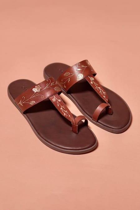 Shop_Dmodot_Brown Leather Embroidery Pelle Chocro Ricamo Kolhapuri Flats _at_Aza_Fashions
