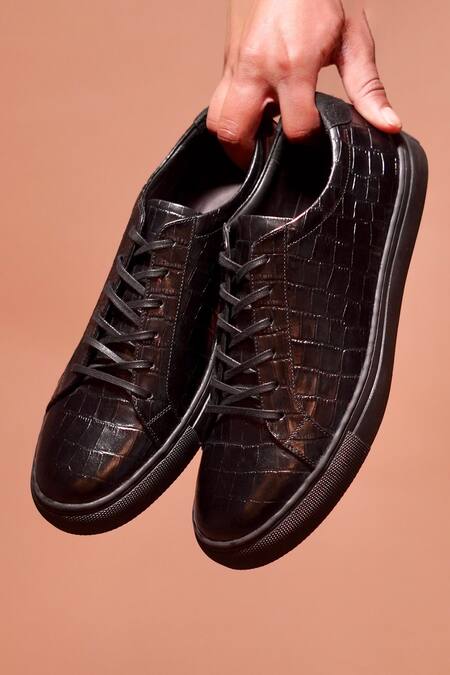 Dmodot_Black Leather, Linen Scarpo Croco Textured Sneakers _Online_at_Aza_Fashions