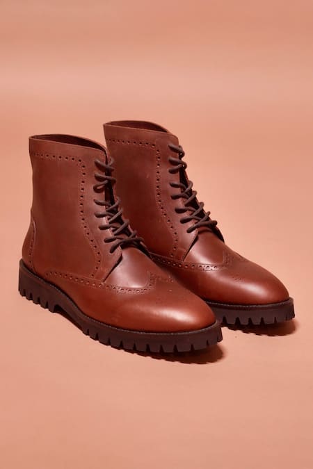 Dmodot Textured Brown Leather Brogue Boots 