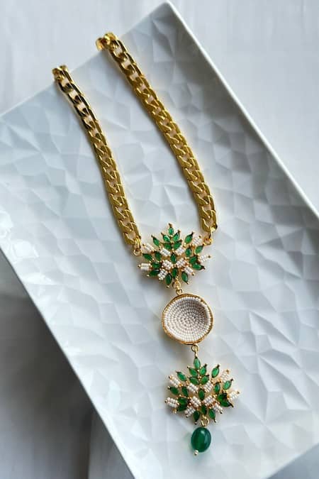 Shop Hetal Shah Green Emerald Leaf Stone Pendant Necklace at Aza Fashions Shop_Hetal Shah_Green Emerald Leaf Stone Pendant Necklace _at_Aza_Fashions