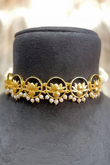 Hetal Shah Gold Pearl Embellished Lotus Ring Choker 