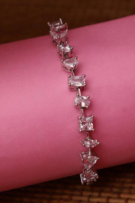 Buy_Dugran By Dugristyle_White Crystals, Stones American Diamond Embellished Bracelet 