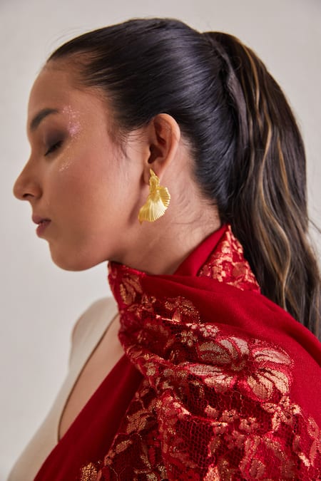 SHAZA_Red Floral Chantilly Lace Stole _Online_at_Aza_Fashions