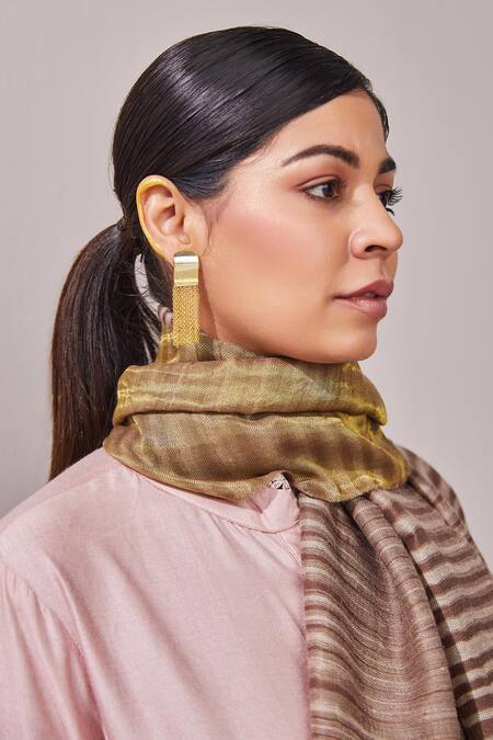 Shop SHAZA Brown Reversible Ikkat Woven Pashmina Stole at Aza Fashions Shop_SHAZA_Brown Reversible Ikkat Woven Pashmina Stole _at_Aza_Fashions