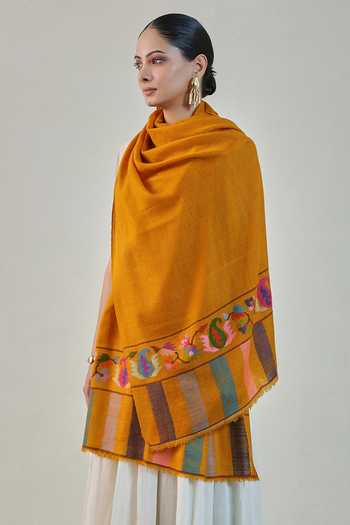 Buy SHAZA Yellow Ochre Handloom Kani Pashmina Stole at Aza Fashions Buy_SHAZA_Yellow Ochre Handloom Kani Pashmina Stole _at_Aza_Fashions