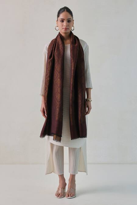 Shop SHAZA Brown Jharokha Pattern Reversible Stole at Aza Fashions Shop_SHAZA_Brown Jharokha Pattern Reversible Stole _at_Aza_Fashions