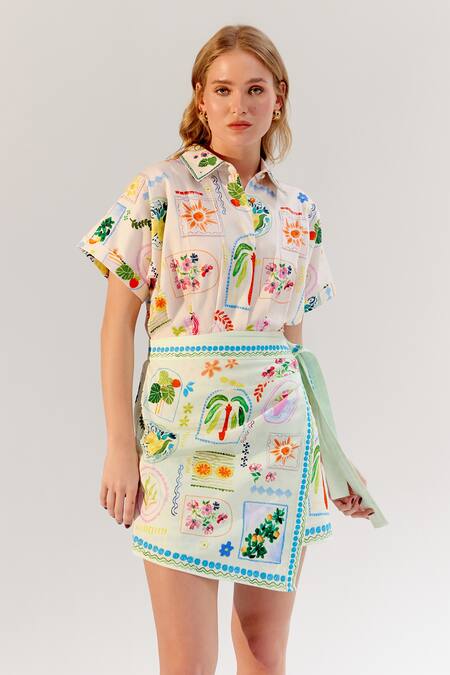 Buy NOIB Multi Color Cotton Satin Collared Multicolor Postcard Print Dress Online at Aza Fashions Buy_NOIB_Multi Color Cotton Satin Collared Multicolor Postcard Print Dress _Online_at_Aza_Fashions