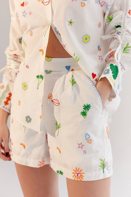 Buy_NOIB_White Cotton Abstract Embroidered Shorts _Online_at_Aza_Fashions