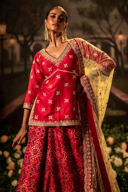Buy_Bandhani_Red Silk Beads, Gota Patti, Lace V-neck Patola Embroidered Lehenga Kurta Set _Online_at_Aza_Fashions