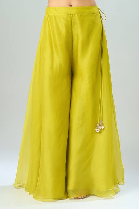 Buy_Prisho_Green Chiffon, Georgette Embroidery Round Neck Floral Kurta Set With Cape _Online_at_Aza_Fashions