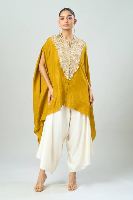 Buy_Prisho_Yellow Cotton Sequins Round Neck Lampi Embroidered Kaftan And Pant Set 