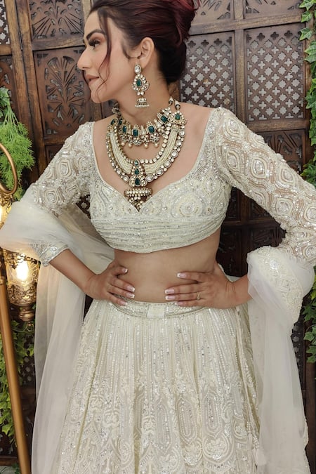 Amaltas Couture_Off White Net Diamonds, Embroidery, Sequins, Cut Cutdana Bridal Lehenga Set _Online_at_Aza_Fashions