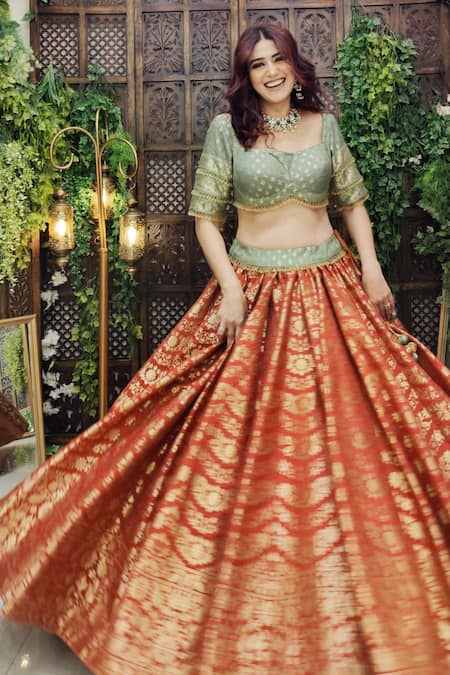 Amaltas Couture Green Silk, Organza Embroidery Sweetheart Neck Floral Woven Lehenga Set Online at Aza Fashions Amaltas Couture_Green Silk, Organza Embroidery Sweetheart Neck Floral Woven Lehenga Set _Online_at_Aza_Fashions