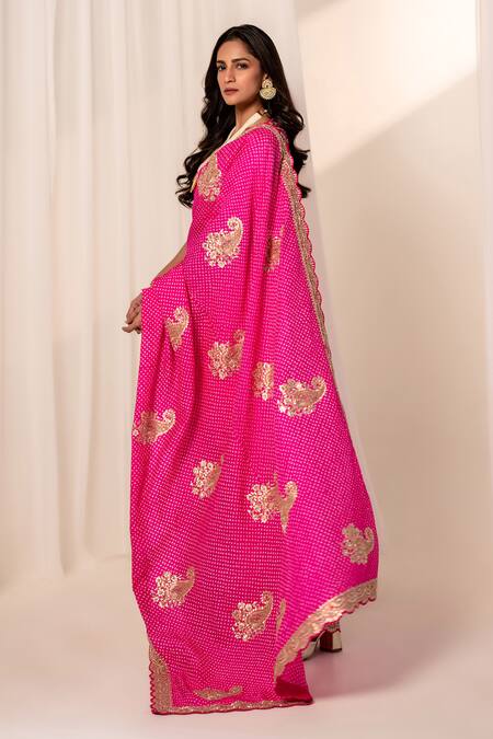 Buy_Bandhani_Cream Silk Gota Patti, Embroidery Open Neck Pink Bandhani Saree Set 