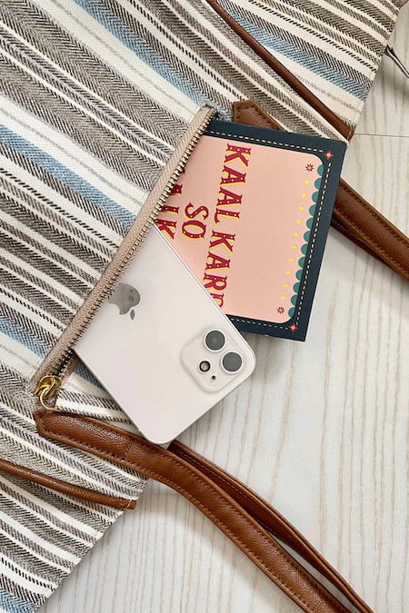 Buy_Amyra_Multi Color Multicolored Striped Tote Bag _Online_at_Aza_Fashions