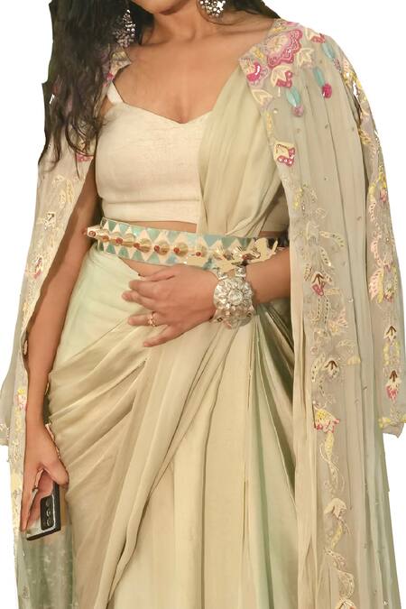 Xoxo Apurva_Cream Crepe, Organza Sequins, Beads Floral Applique Pre-draped Saree Set _Online_at_Aza_Fashions