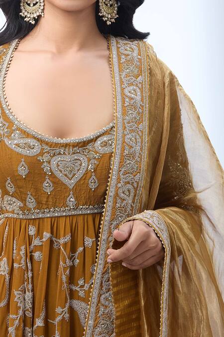 Buy_Torani_Brown Cotton Sequins, Zari Scoop Neck Thread Embroidered Anarkali Set 