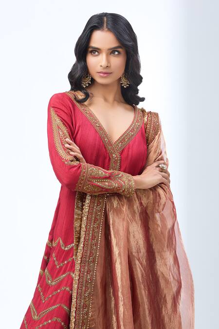 Buy_Torani_Red Sequins, Zari Asymmetric Thread Embroidered Anarkali Set 