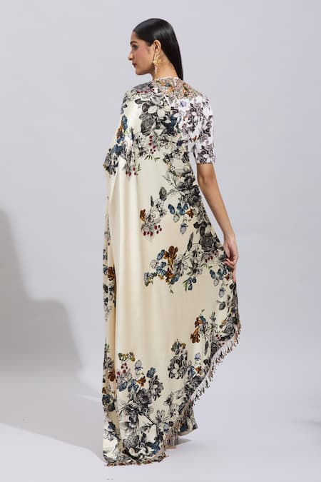 Anamika Khanna Floral Embroidered Pallu Saree Set 