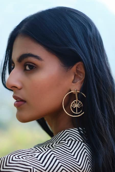 Grassroot By Anita Dongre Abstract Root Core Cutwork Earrings 