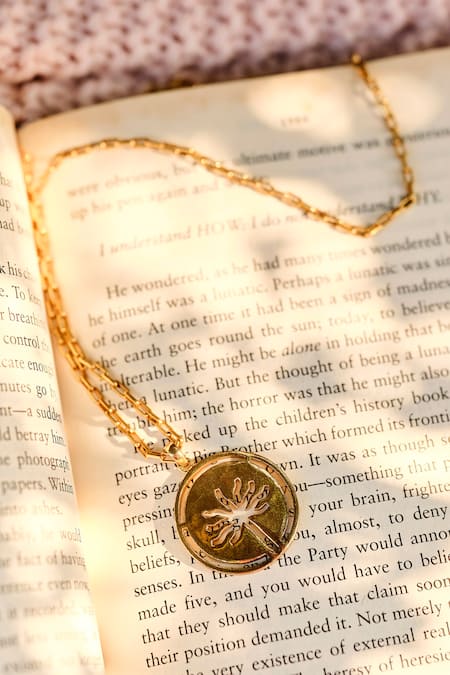 Grassroot By Anita Dongre Abstract Root Core Cutwork Pendant Necklace 