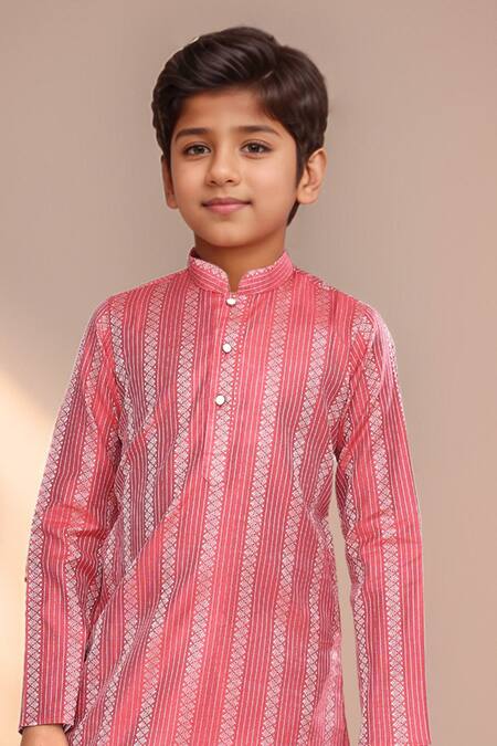 Buy_Petite Pomme_Red Brocade, Chanderi Floral Woven Kurta With Pant_Online_at_Aza_Fashions