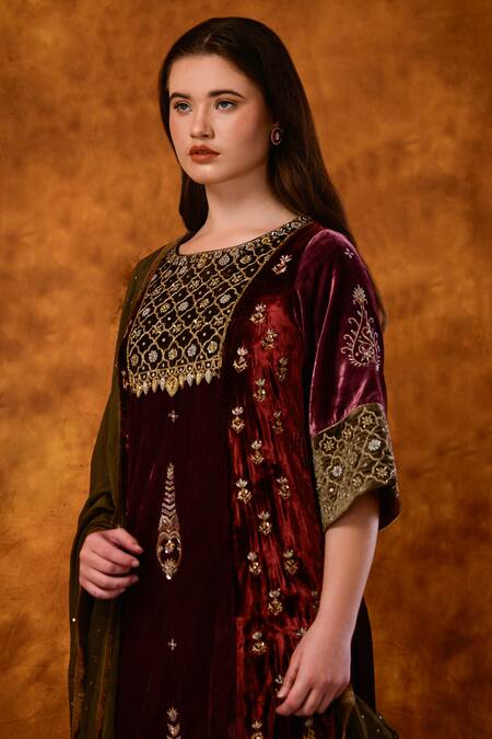 Buy Saahiil Kapoor Maroon Velvet, Organza Sequins, Zari, Embroidery Round Neck Gulnaaz Kurta Set Online at Aza Fashions Buy_Saahiil Kapoor_Maroon Velvet, Organza Sequins, Zari, Embroidery Round Neck Gulnaaz Kurta Set _Online_at_Aza_Fashions
