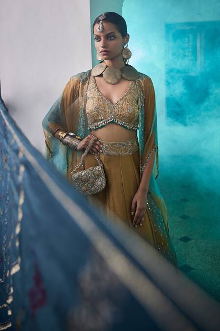 Saahiil Kapoor Gold Silk, Chanderi, Organza Sequins, Hasrat Dabka Embroidered Lehenga Cape Set Online at Aza Fashions Saahiil Kapoor_Gold Silk, Chanderi, Organza Sequins, Hasrat Dabka Embroidered Lehenga Cape Set _Online_at_Aza_Fashions