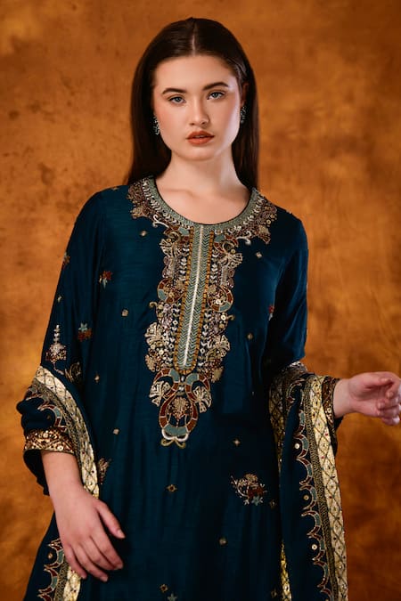 Saahiil Kapoor Green Silk, Organza, Cotton Zari, Sequins, Embroidery Nora Zardozi Kurta Set at Aza Fashions Saahiil Kapoor_Green Silk, Organza, Cotton Zari, Sequins, Embroidery Nora Zardozi Kurta Set _at_Aza_Fashions