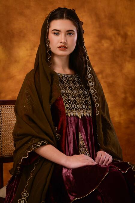 Saahiil Kapoor Maroon Velvet, Organza Embroidery, Sequins, Pakeezah Zardozi Short Anarkali Set at Aza Fashions Saahiil Kapoor_Maroon Velvet, Organza Embroidery, Sequins, Pakeezah Zardozi Short Anarkali Set _at_Aza_Fashions