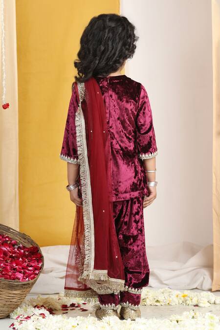 The Little Celebs Maroon Zari Embroidered Kurta Set 