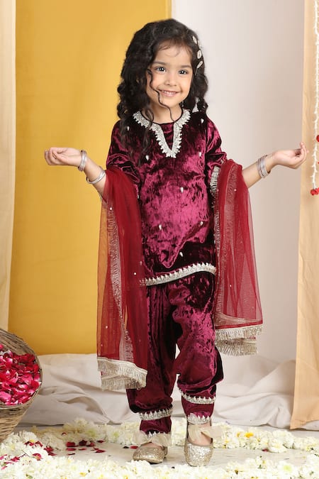 Buy_The Little Celebs_Maroon Velvet, Crepe Pearls, Zari Embroidered Kurta Set _Online_at_Aza_Fashions