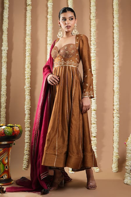 Ahi Clothing_Gold Organza, Silk Cut Work, Embroidery Sweetheart Neck Hand Anarkali Set _Online_at_Aza_Fashions