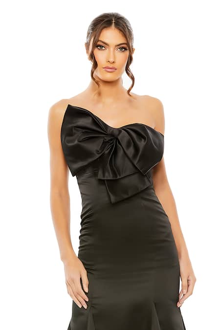 Mac Duggal_Black Polyester Bandeau Neck Asymmetric Mermaid Gown _Online_at_Aza_Fashions