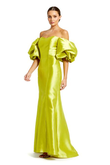 Buy_Mac Duggal_Green Polyester Sweetheart Neck Chartreuse Off Shoulder Puff Sleeve Gown _Online_at_Aza_Fashions