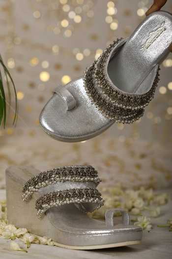 5elements_Silver Beads, Gota Patti Ghungroo Beaded Wedges _Online_at_Aza_Fashions
