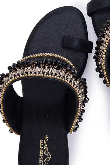 Buy_5elements_Black Crystals Drop Embellished Wedges 
