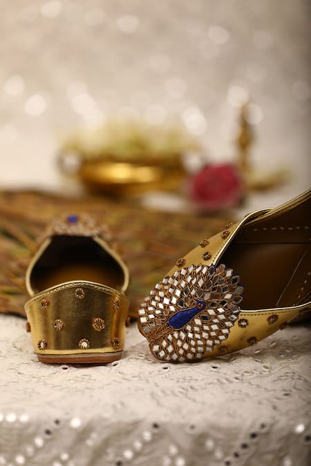 Buy 5elements Gold Mirrors, Beads Peacock Motif Juttis Buy_5elements_Gold Mirrors, Beads Peacock Motif Juttis