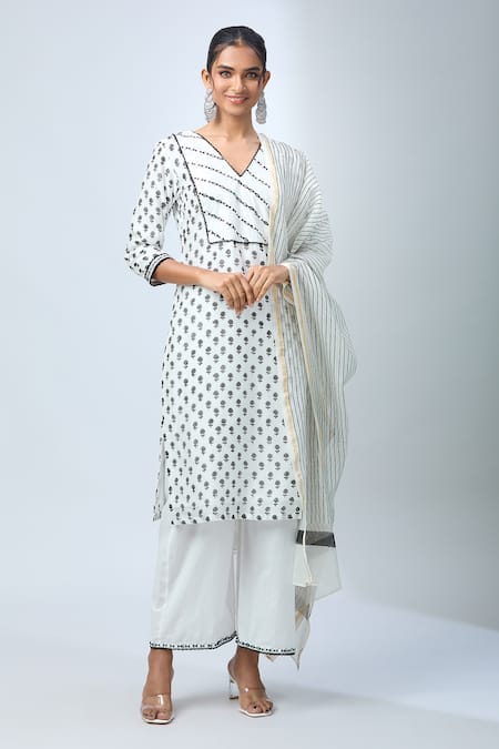 Kalakaari By Sagarika Floral Printed Kurta Pant Set 