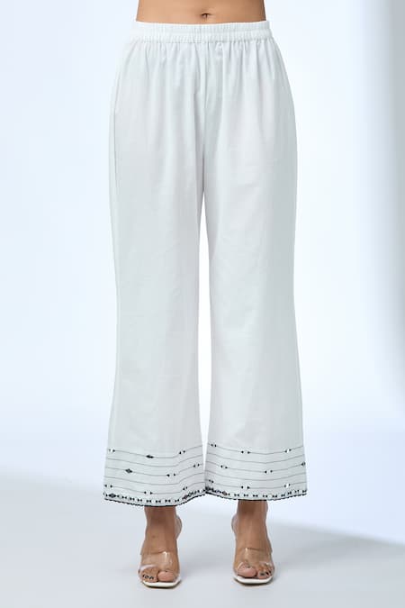 Buy Kalakaari By Sagarika Off White Cotton, Chanderi Silk Lace, Mirrors, Embroidery Floral Kurta Set Buy_Kalakaari By Sagarika_Off White Cotton, Chanderi Silk Lace, Mirrors, Embroidery Floral Kurta Set