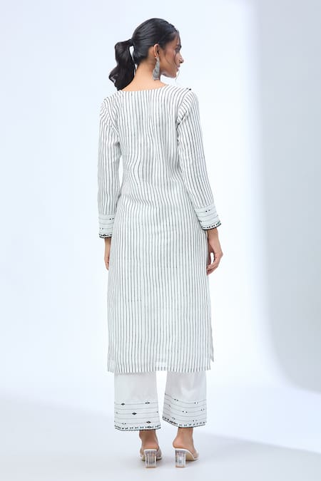 Kalakaari By Sagarika Floral Printed Kurta Pant Set 